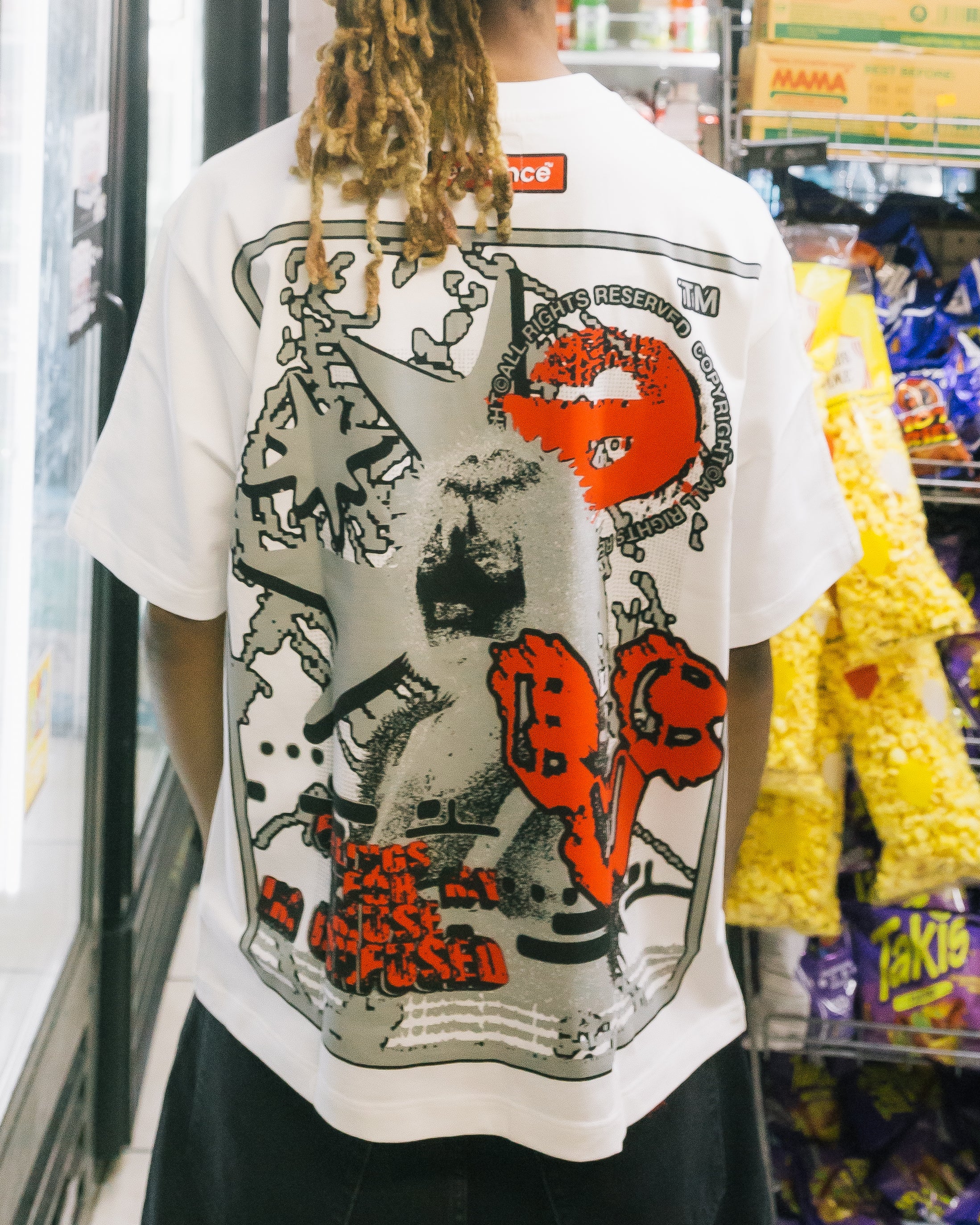 GIRLS ARE DRUGS [T-SHIRT] WHITE
