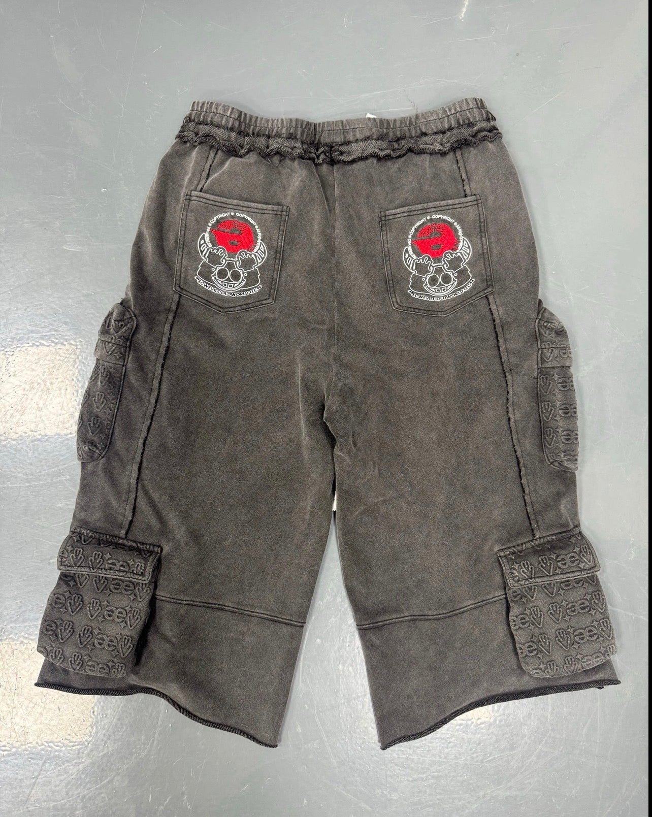 REVERT SHORTS