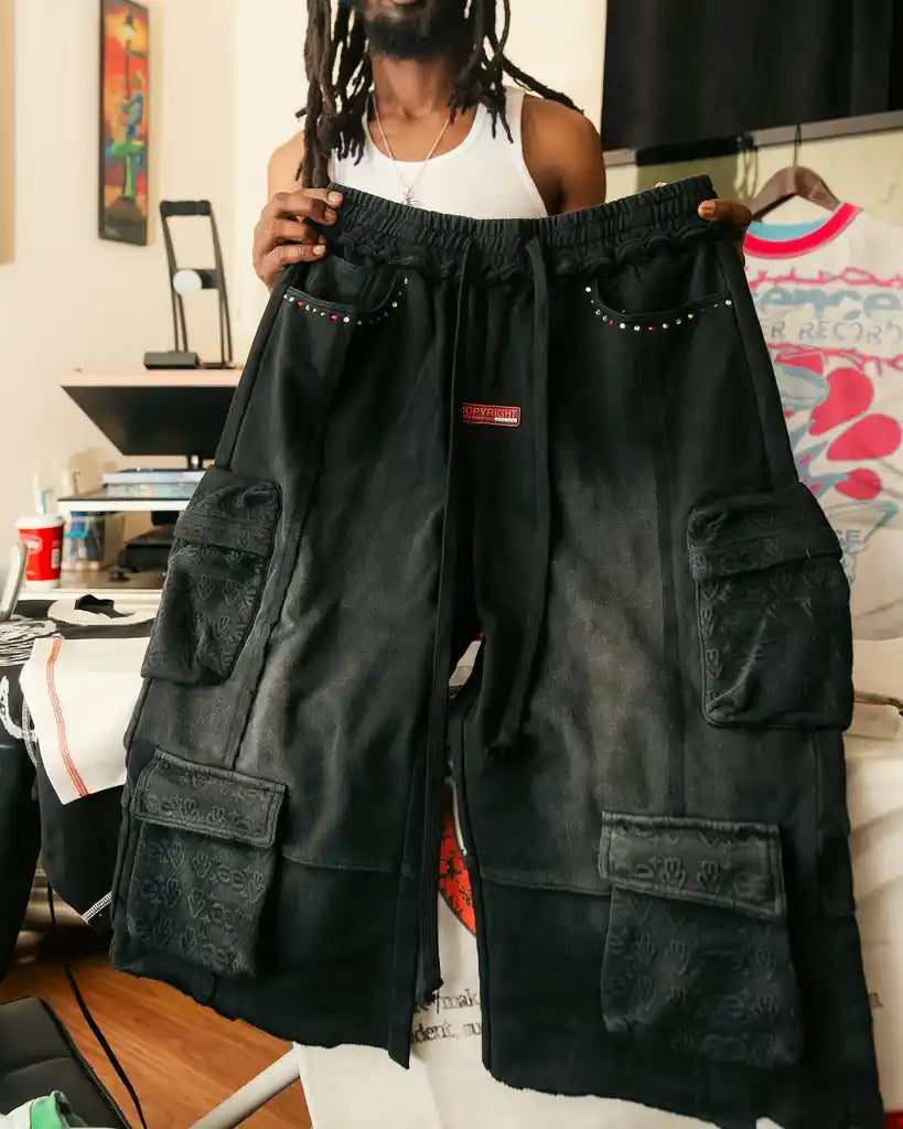REVERT SHORTS BLACK**
