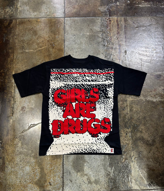 GIRLS ARE DRUGS [T-SHIRT] BLACK